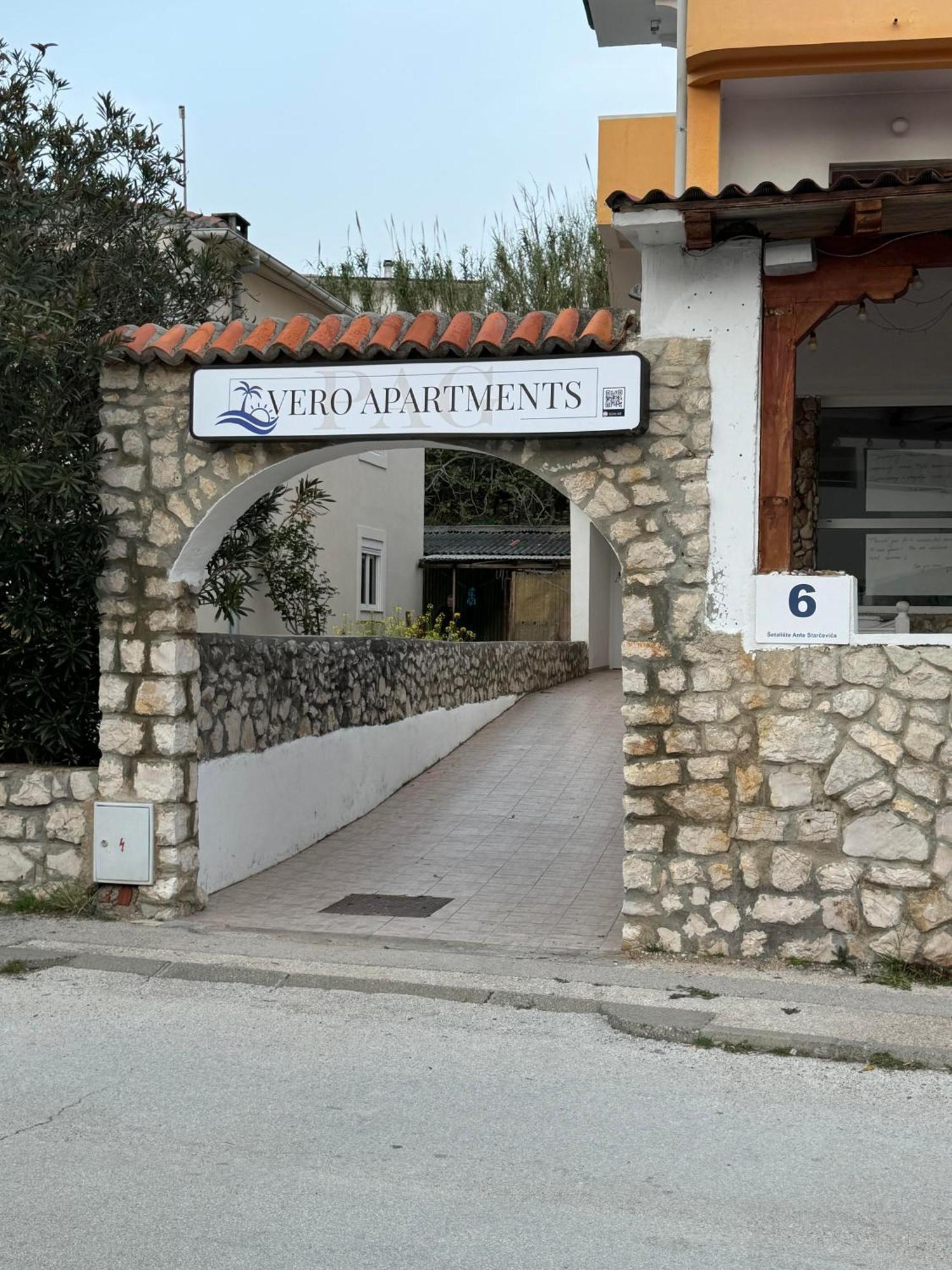Pag Vero Apartments Pag Town Esterno foto