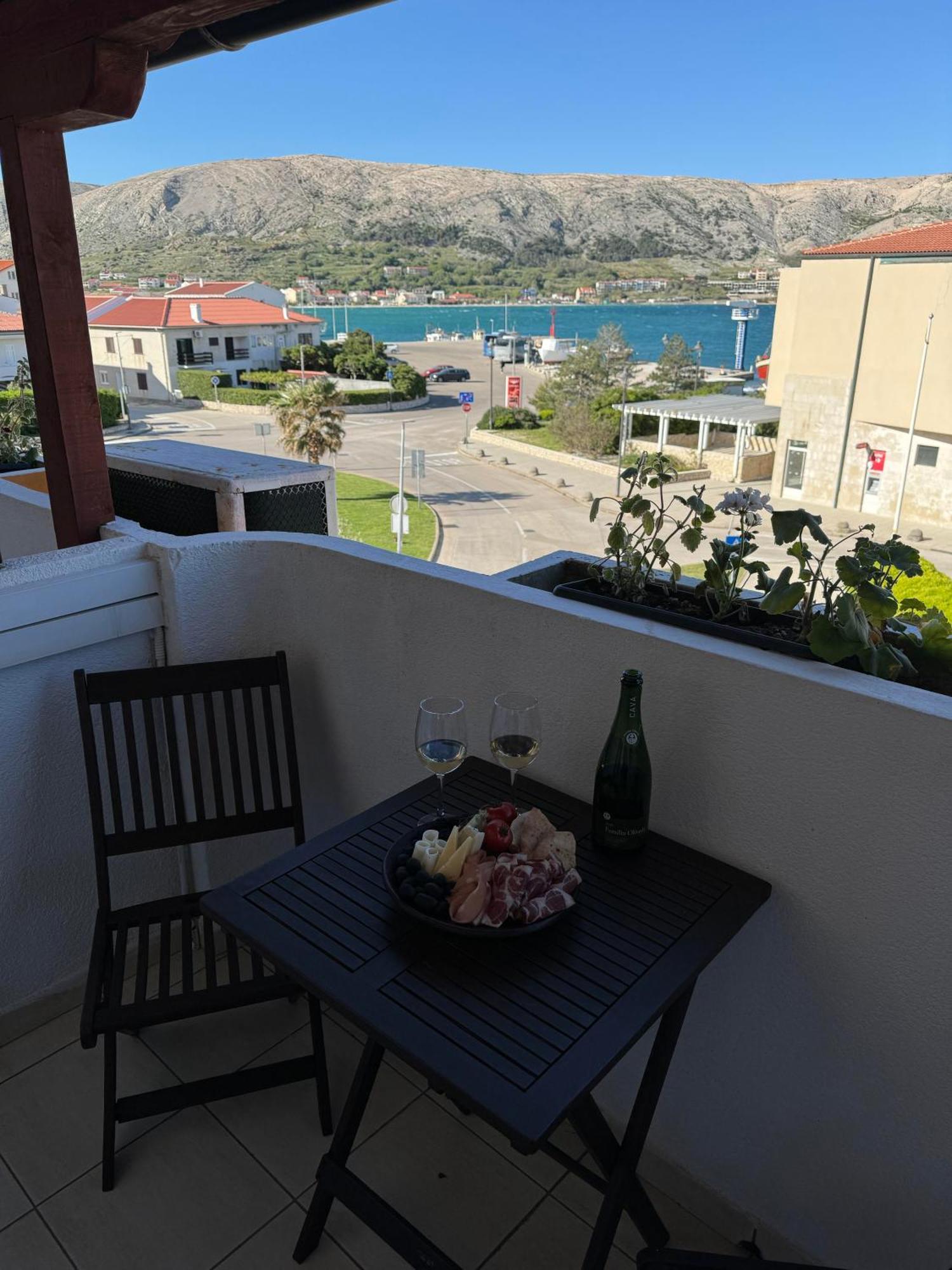 Pag Vero Apartments Pag Town Esterno foto