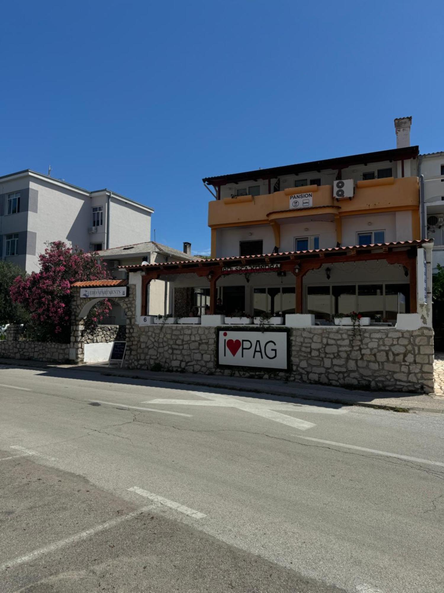 Pag Vero Apartments Pag Town Esterno foto